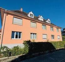 Solide 3-Zimmer-Wohnung mit Loggia und eigenem Garten - Singen
