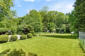 Blick von der Terrasse in den wunderschönen Garten...... - 