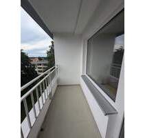 rstbezug nach Sanierung: Schöne 2,5 -Zi-Whg. in Oberschleißheim mit Loggia