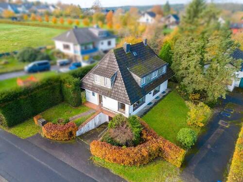 Bild... - 7 Zimmer Einfamilienhaus in Roetgen