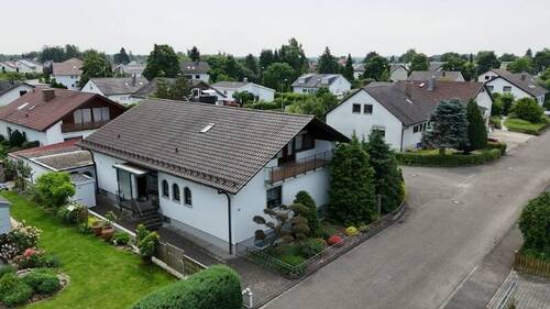 Drohne 3 - 7 Zimmer Mehrfamilienhaus, Wohnhaus in Riedlingen