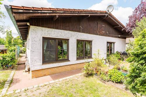 Außenansicht - 7 Zimmer Einfamilienhaus zum Kaufen in Hohen Neuendorf