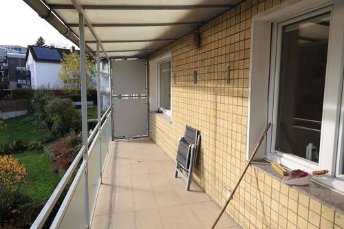 Großer_Balkon.JPG - Etagenwohnung mit 80,00 m² in Mülheim an der Ruhr zur Miete