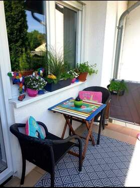 Balkon mit Blick ins Grüne - 