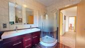 Erdgeschoss Duschbad mit BD - 
