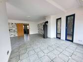 Wohn-Esszimmer mit Ofen - 