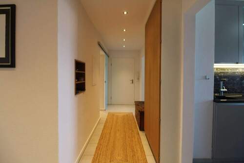 Flur - 3 Zimmer Etagenwohnung in Germering
