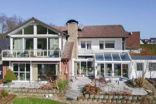 01 Haus - 7 Zimmer Mehrfamilienhaus, Wohnhaus zum Kaufen in Bielefeld