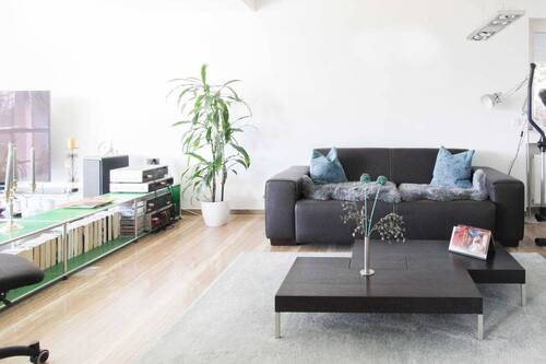 06 Loungeroom - 