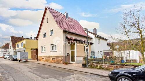 Außenansicht 1 - Willkommen in Ihrem neuen Zuhause - ein gepflegtes Haus mit Einliegerwohnung und Anbau