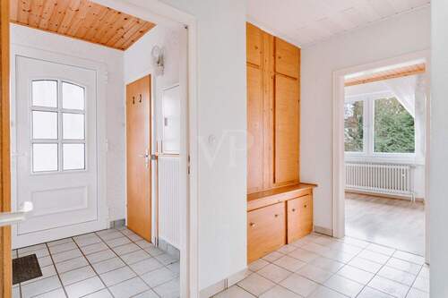 Eingangsbereich - Mehrfamilienhaus, Wohnhaus mit 193,20 m² in Bienenbüttel zum Kaufen