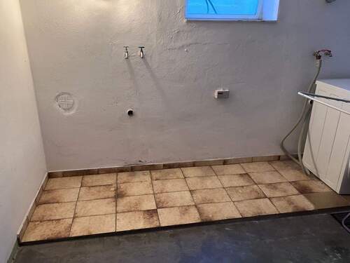 Platz für Waschmaschine und Trockner - 