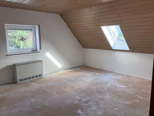 Wohnzimmer - Etagenwohnung mit 85,00 m² in Erlangen zur Miete