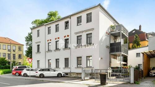 Außenansicht 1 - Stilvoll wohnen mit solider Perspektive - 4-Zimmer-Wohnung mit Terrasse in gepflegtem Altbau