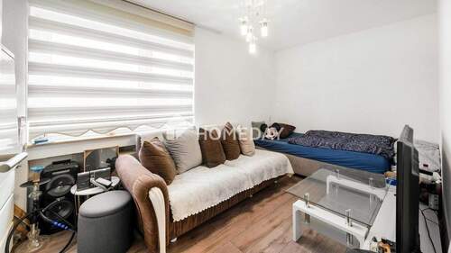Zimmer 1 - 