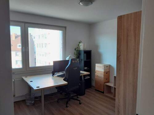 Schlafzimmer / Büro - 