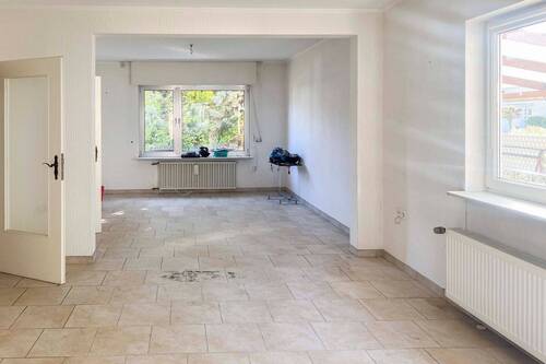 Wohnbereich - 2 Zimmer Einfamilienhaus zum Kaufen in Hürth