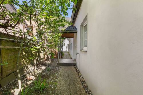 Weg zum Anbau - 