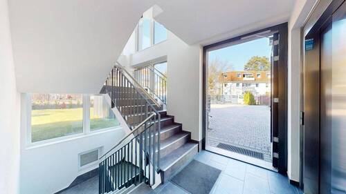Hauseingang EG - 