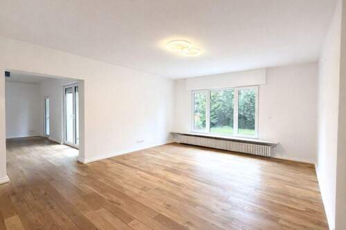 Wohnzimmer Ansicht I - EG - 8 Zimmer Einfamilienhaus in Frankfurt am Main