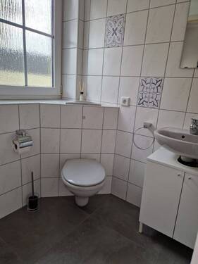 modernisiertes Gästebad - 