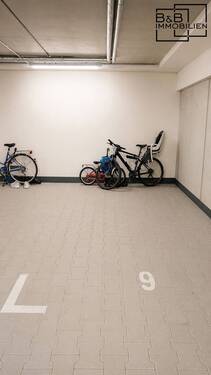 Tiefgaragenstellplatz - 