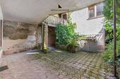 Hinterhof - 