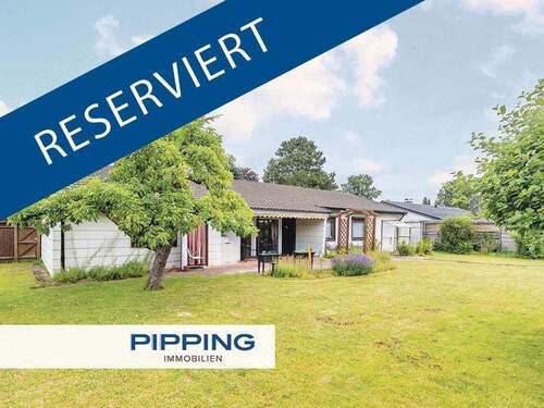 Reserviert - Amerikanischer Komfort-Bungalow: 'Großzügiges Grundstück mit viel Potenzial'