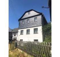 Hirzbach Leutenberg - Haus, Scheune und Garten am Dorfrand + 1 Hektar Land