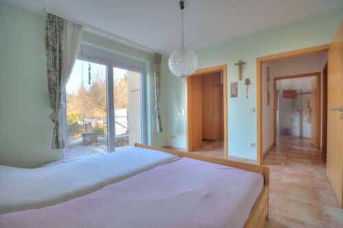 Elternschlafzimmer EG - 