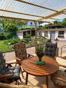 Terrasse mit Gartenblick - 9 Zimmer Mehrfamilienhaus, Wohnhaus in Wiesbaden