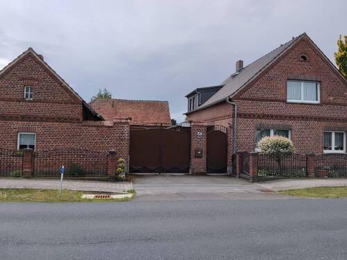 IMG_20260611_120629.jpg - Dreiseitenhof - 250.000,00&nbsp;EUR Kaufpreis, ca.&nbsp; 125,00&nbsp;m&sup2;&nbsp;Wohnfl&auml;che