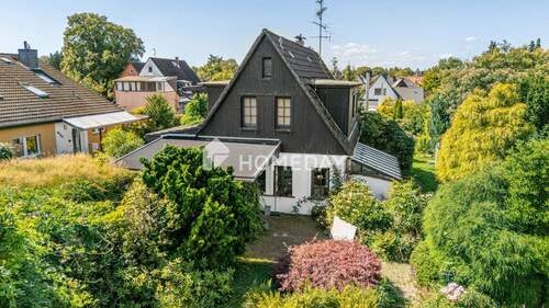 Außenansicht Drohne 3 - Einfamilienhaus in ruhiger Lage mit viel Platz für Ideen und Gestaltung