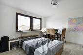 Helles Schlafzimmer mit ... - 