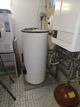 Keller: Buderus Gas Zentralheizung - 