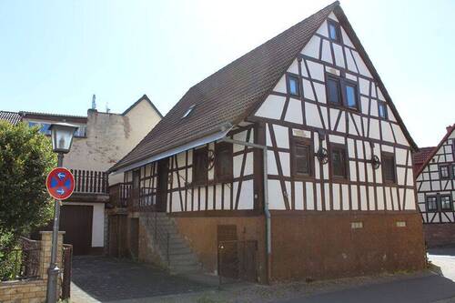 Frontansicht.JPG - 5 Zimmer Mehrfamilienhaus, Wohnhaus in Mörlenbach