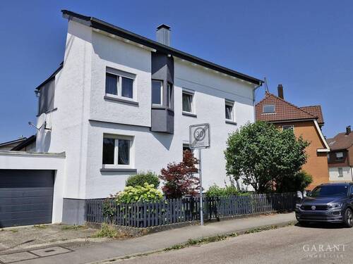 Außenansicht - Charmantes 2- bis 3-Familienhaus - umfassend saniert - vielseitig nutzbar!