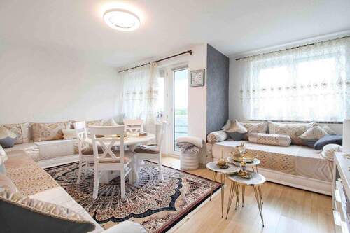 Wohnzimmer - 3 Zimmer Etagenwohnung zum Kaufen in Langen