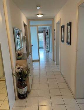 Diele.jpg - Etagenwohnung mit 105,00 m&sup2; in Mainz zum Kaufen