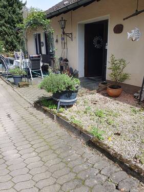 Westansicht, Haupteingang - 9 Zimmer Mehrfamilienhaus, Wohnhaus in Velbert