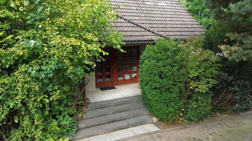 Eingangsbereich - Familienidyll in Buxtehude - Großzügiges Einfamilienhaus mit Potential und Einliegeroption