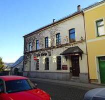 Wohn-und Geschäftshaus in zentraler Stadtlage - Treuen