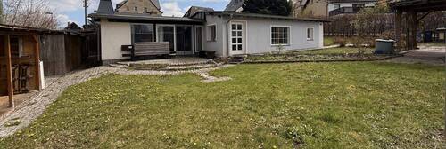 Hausansicht - Schöner Bungalow mit ruhigem Grundstück