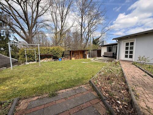 Garten - 4 Zimmer Einfamilienhaus zur Miete in Mülsen