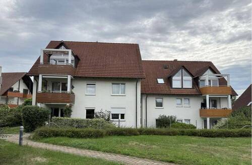 Hausansicht - Großzügige 4,5-Zimmer-Wohnung in Konstanz-Litzelstetten