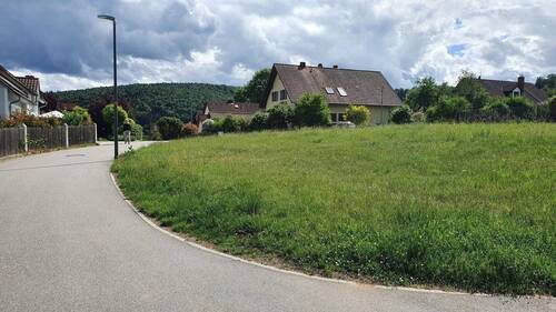 Bild 3 - Grundstück in Duggendorf