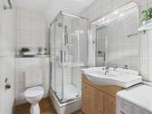 Badezimmer - Etagenwohnung mit 51,00 m² in Stuttgart zum Kaufen