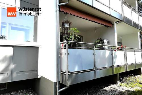 Loggia Außenansicht - Toll geschnittene 2-Zimmer-Wohnung mit großer Loggia