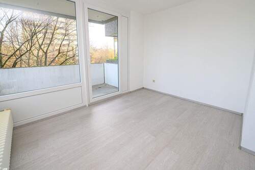 Zimmer - Etagenwohnung mit 26,60 m&sup2; in Freiburg zum Kaufen