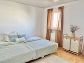 Schlafzimmer (OG) - 